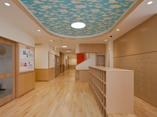 むさしの保育園玄関小サイズ.jpg